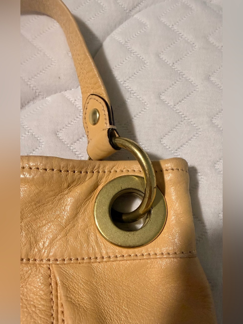 Coach Vintage, Madison pale Yellow Pebbled Leather Hippie Tote Shoulder Bag. - Picture 4 of 11